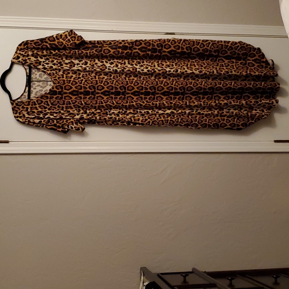 LIVD cheetah/lepard print maxi dress